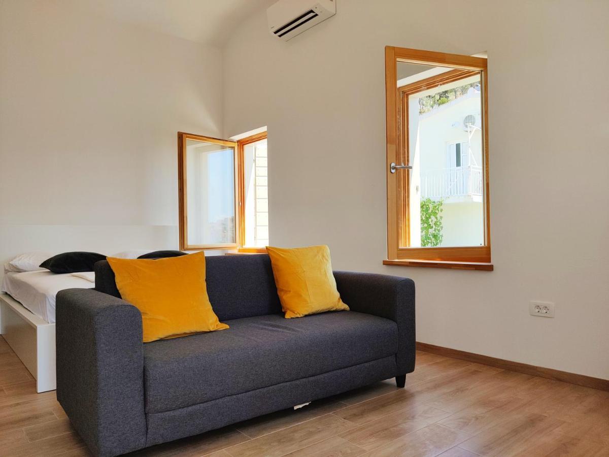 Brand New Apt W Balcony & Perfect Seaview At Center Hvar Town Eksteriør bilde