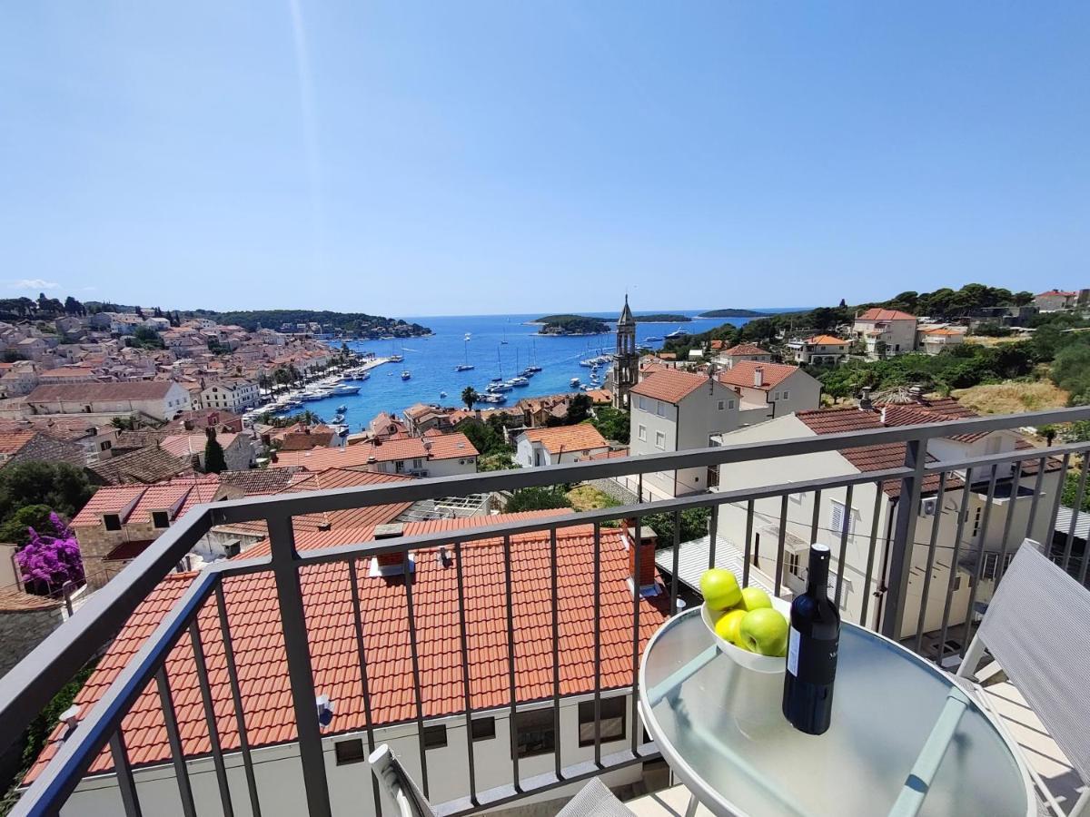 Brand New Apt W Balcony & Perfect Seaview At Center Hvar Town Eksteriør bilde