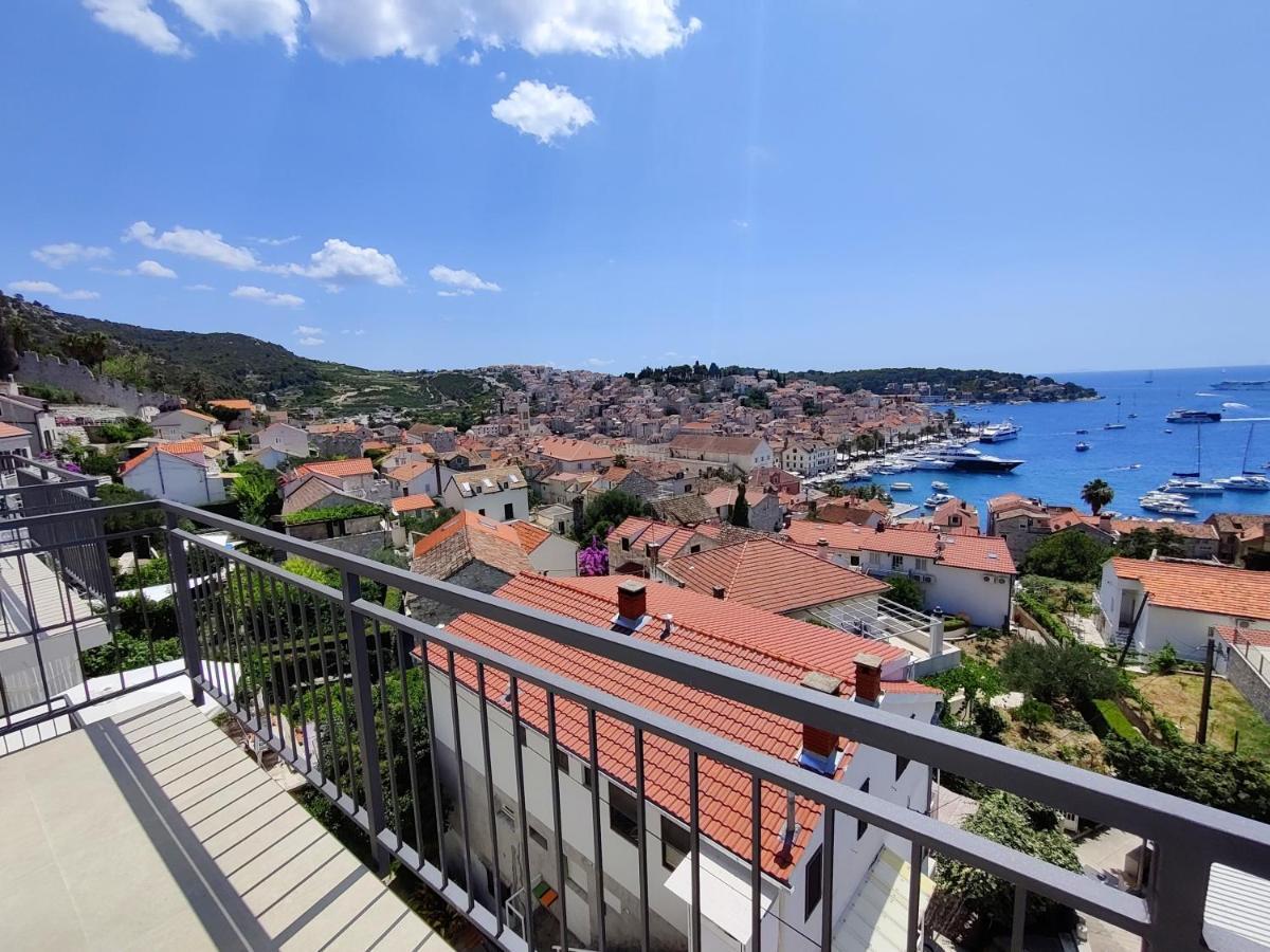 Brand New Apt W Balcony & Perfect Seaview At Center Hvar Town Eksteriør bilde