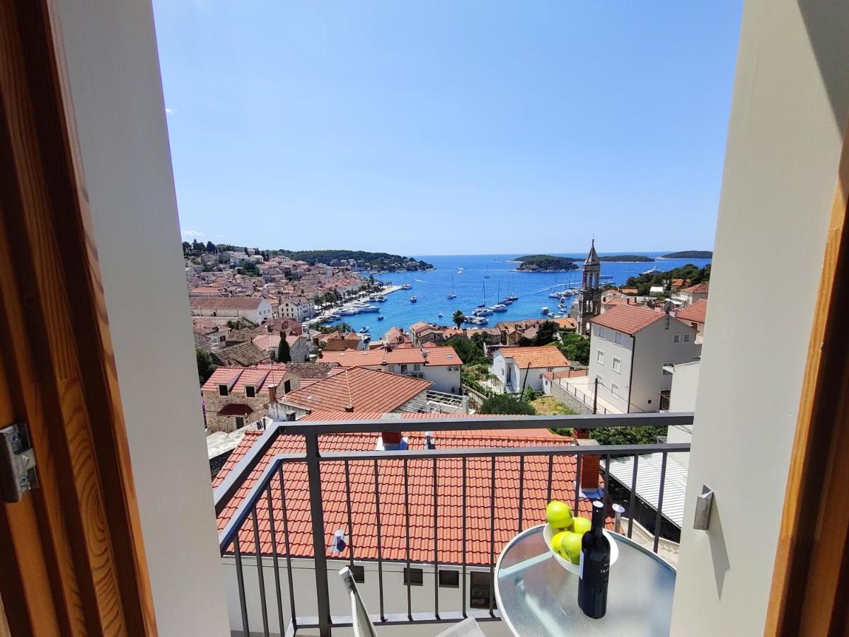 Brand New Apt W Balcony & Perfect Seaview At Center Hvar Town Eksteriør bilde