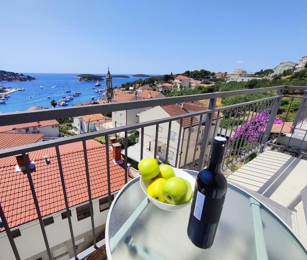 Brand New Apt W Balcony & Perfect Seaview At Center Hvar Town Eksteriør bilde