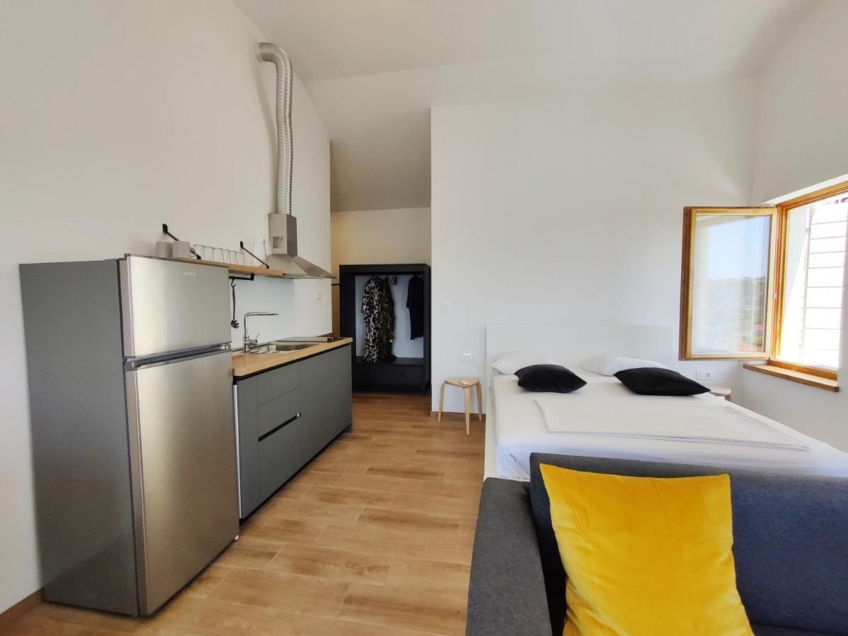 Brand New Apt W Balcony & Perfect Seaview At Center Hvar Town Eksteriør bilde