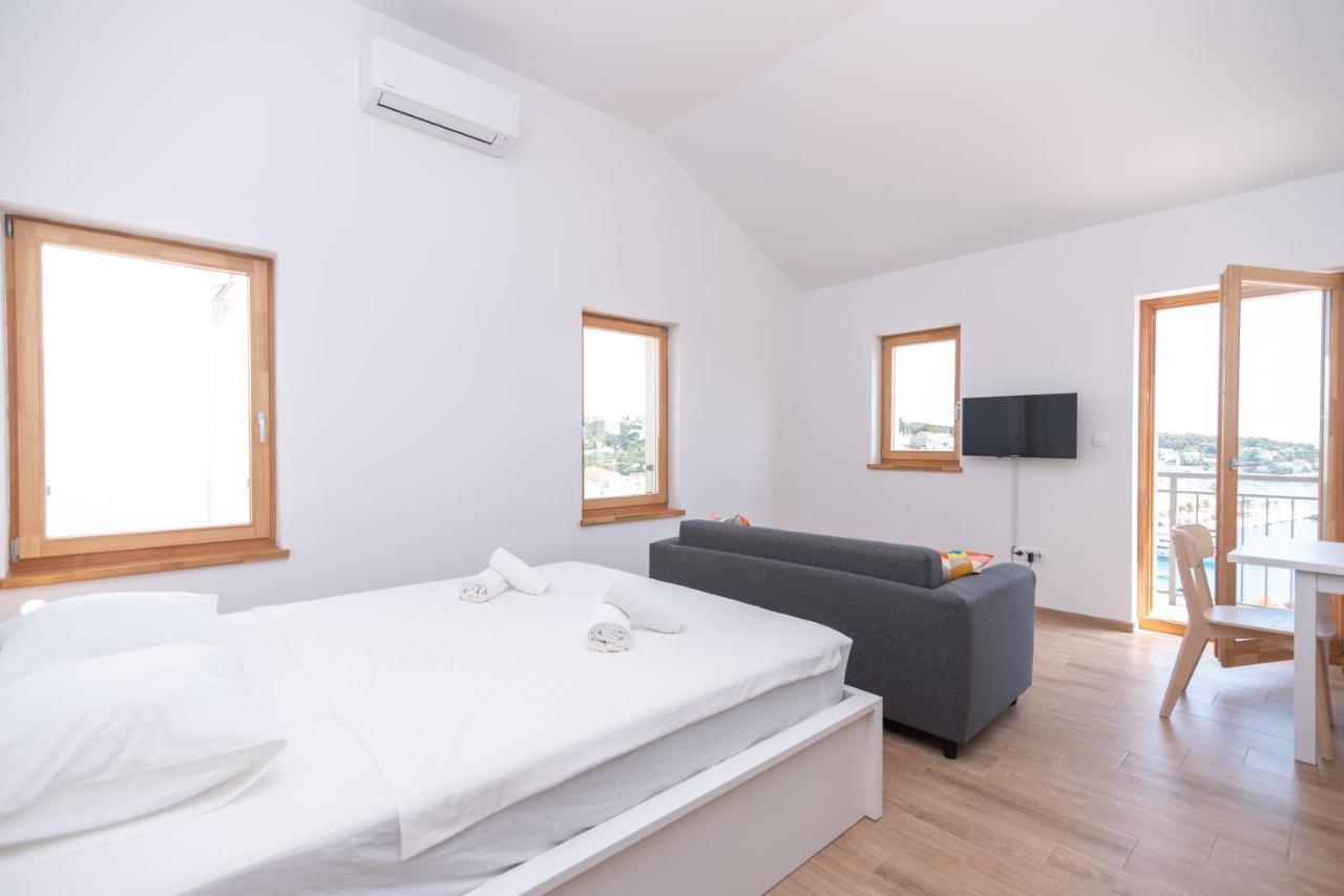 Brand New Apt W Balcony & Perfect Seaview At Center Hvar Town Eksteriør bilde