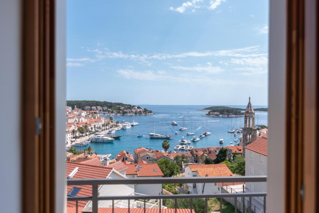 Brand New Apt W Balcony & Perfect Seaview At Center Hvar Town Eksteriør bilde