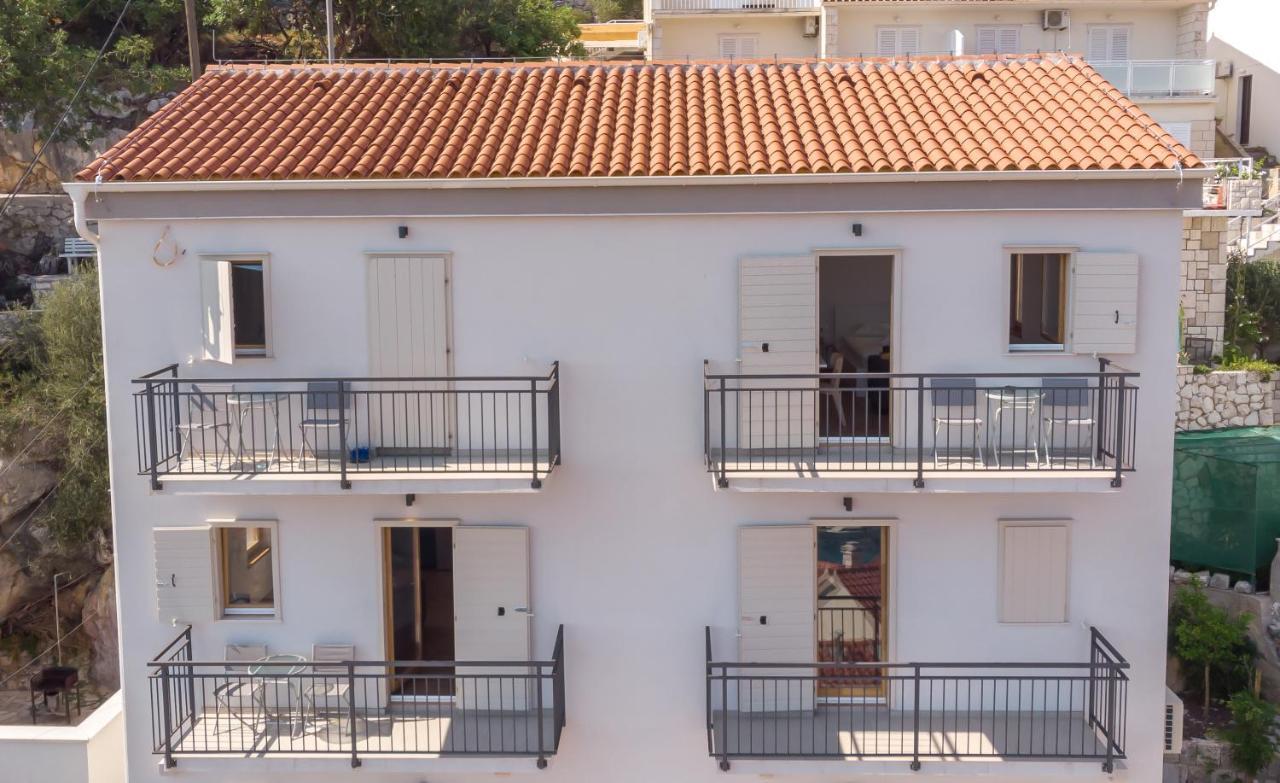 Brand New Apt W Balcony & Perfect Seaview At Center Hvar Town Eksteriør bilde