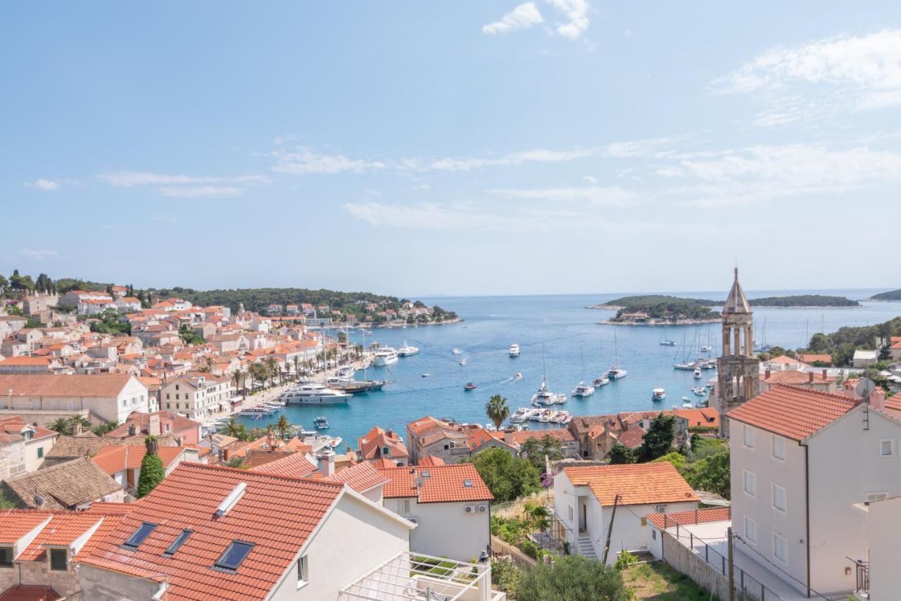 Brand New Apt W Balcony & Perfect Seaview At Center Hvar Town Eksteriør bilde